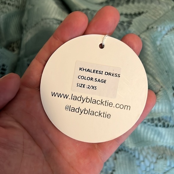 KHALEESI DRESS by Lady Black Tie - Picture 11 of 13